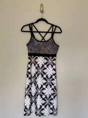 NWT Prana Kaley Dress Black Flower Mixed Print Built-In Bra Strappy Back USA M